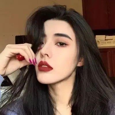 索女·丧尸·机关枪 封面